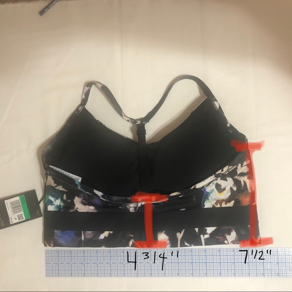 Nike Sports bra / Nike Indy Bra - Picture 5 of 7